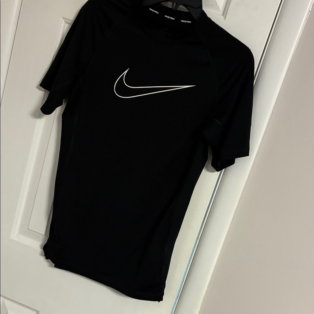 Nike Pro Slim Fit Shirt
